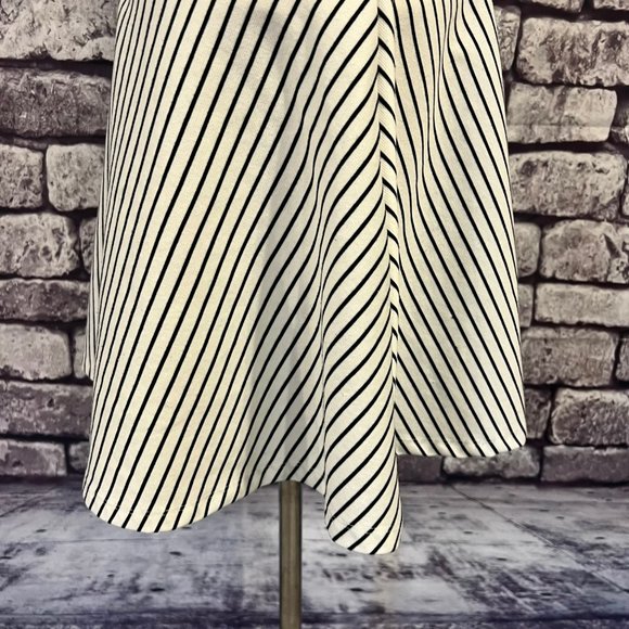 H&M Divided Black & White Sleeveless Dress Size 10 - Picture 8 of 9